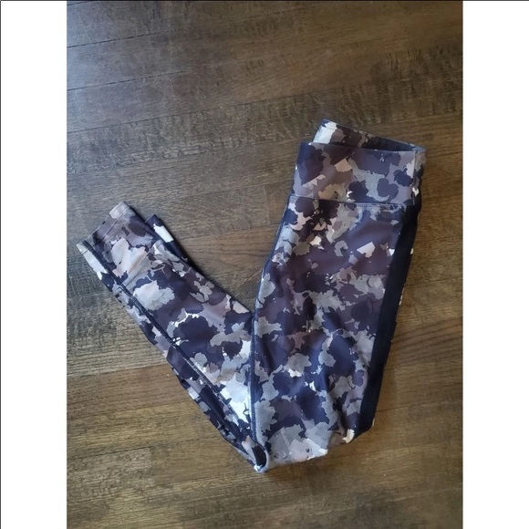 Joy Lab Camo Print grey Striped Leggings - Picture 2 of 8